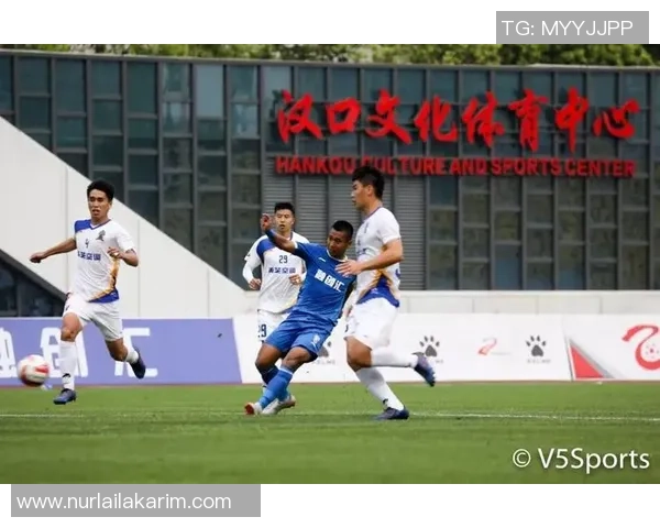 中乙联赛北区海港B队小胜领跑南区蒲公英暂时领先四强同积12分